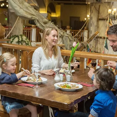 Heide Park Abenteuerhotel 4* Soltau