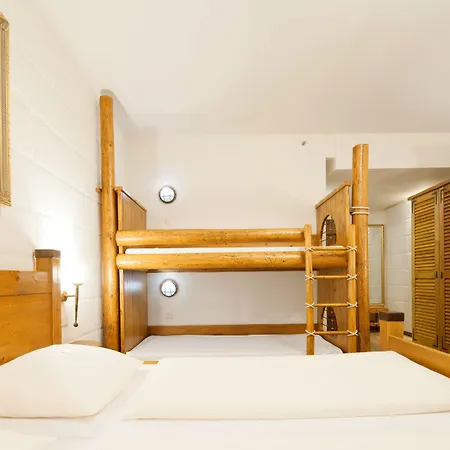 Heide Park Abenteuerhotel فندق 4*