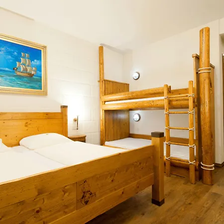 Heide Park Abenteuerhotel فندق