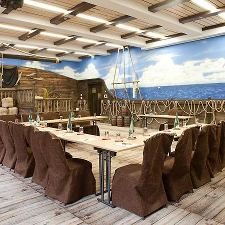 Heide Park Abenteuerhotel 4* Soltau