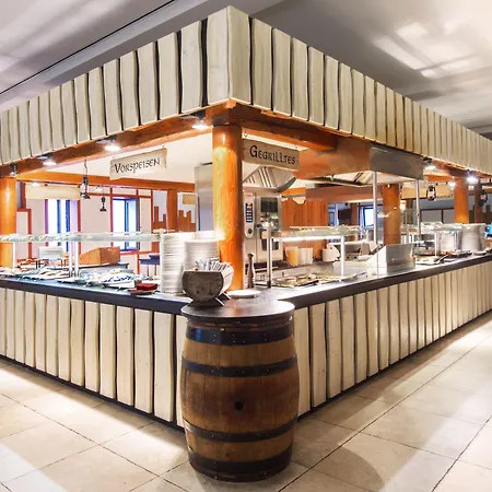 Heide Park Abenteuerhotel 4* Soltau